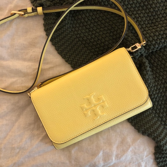 Tory Burch Handbags - Tory burch yellow leather crossbody